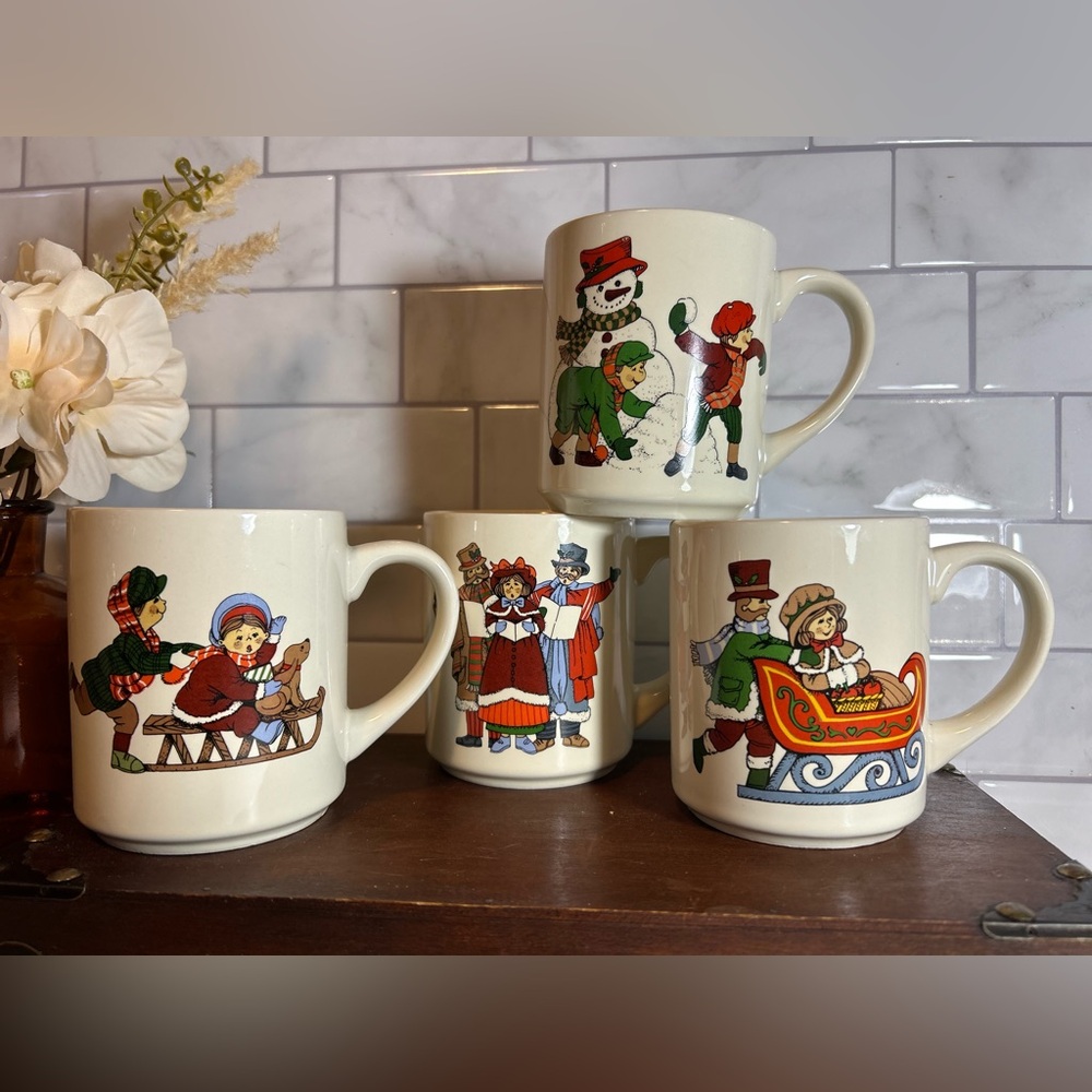 VTG Christmas Porcelain Set of 4 Cups Mugs Vintage Scenes Snowman Carolers Sled